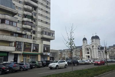 Spa?iu comercial ultracentral de inchiriat Pa?cani | 150 m Mezanin - 1