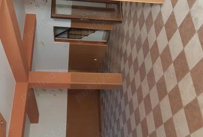 Casă cu 4 camere cu Teren 400 Mp în Rovine - 9