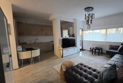 Apartament cu 2 camere decomandat în Central - 3
