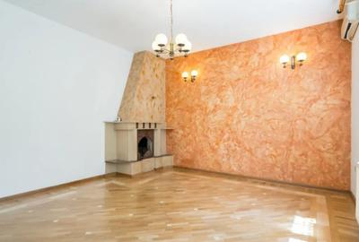 Casă cu 7 camere cu Teren 280 Mp în 1 Mai - 1