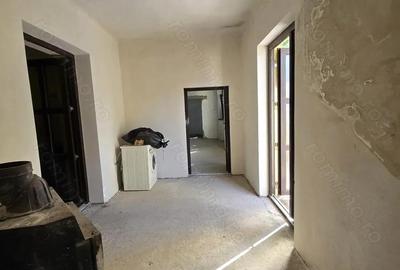 Casă cu 3 camere cu Canalizare în Cenad - 7