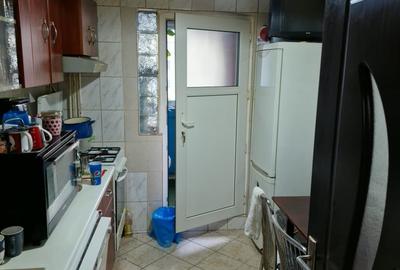 Apartament cu 3 camere semidecomandat în Dristor - 2