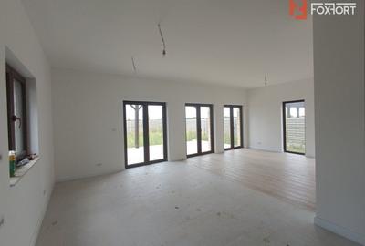 Casă individuală cu 4 camere cu Canalizare în Moșnița Nouă - 4