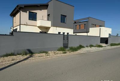 Casă cu 5 camere cu Teren 330 Mp în Central - 9