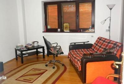 Casă cu 4 camere decomandat în Central - 6