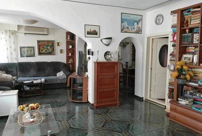 Casă cu Teren 286 Mp în Central - 20