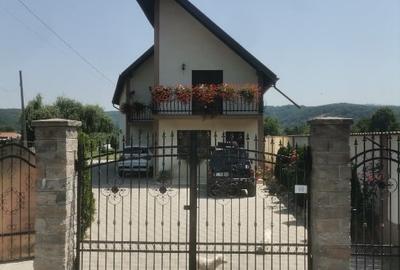 Casă de vânzare în Lupești jud. Bacau - 2