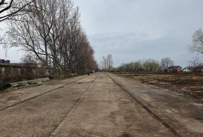 Teren Construcții intravilan de 10000 mp, în Tractorul - 1
