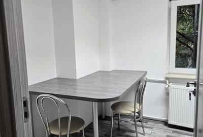 Apartament decomandat în Vitan - 2