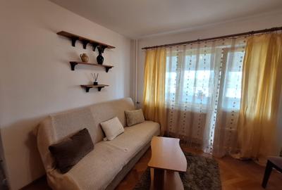 Apartament cu 2 camere semidecomandat în Circumvalațiunii - 1
