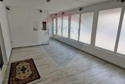 Spațiu comercial, de 56 mp, în Orizont - 2