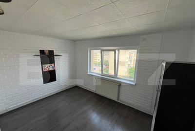 Apartament de vanzare, cu 2 camere, 54 mp, zona Micro 11 - 3