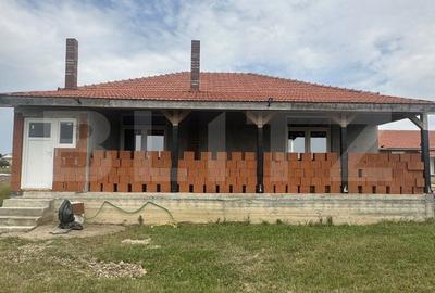 Casă cu 3 camere în Decebal - 8