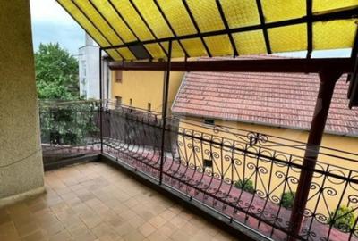 Casă cu 5 camere cu Teren 443 Mp în Central - 3