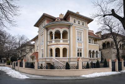 Casă cu 20 camere cu Canalizare în Aviatorilor - 9