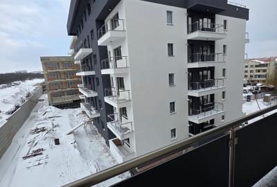 Apartament cu 3 camere decomandat în Miroslava