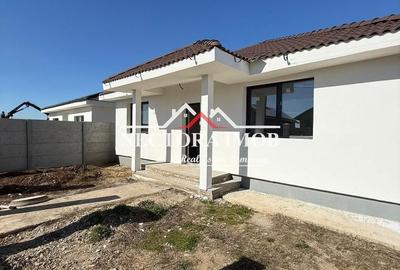 Casă cu 4 camere în Sântandrei - 2