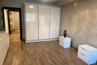 Apartament cu 3 camere decomandat în Muncii - 3