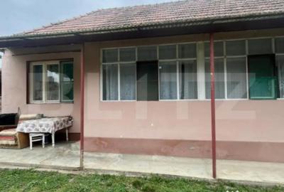 Casă cu 2 camere cu Teren 1456 Mp în Curteni - 8