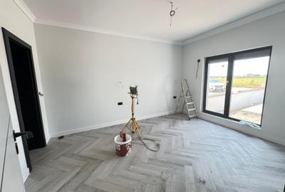 Duplex pe parter în Moșnița Nouă - 8