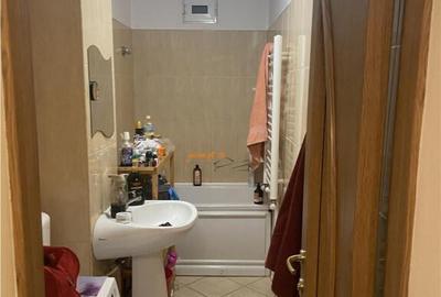 Apartament 2 camere , zona cartier Sud , decomandat 56 mp, i - 4
