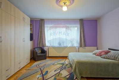 Casa individuala cu doua corpuri, teren 1000mp - 8