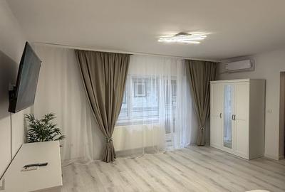 Garsonieră decomandată în Central - 2