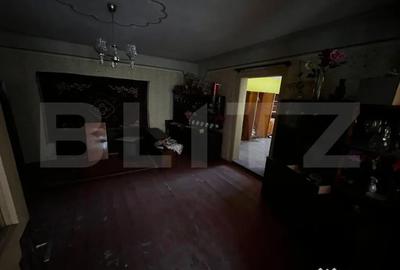 Casă cu 4 camere cu Teren 3300 Mp în Central