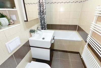 Apartament cu 3 camere în Central - 3
