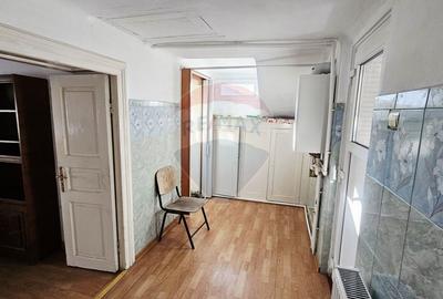 Apartament cu 3 camere de vanzare in zona Central - 5