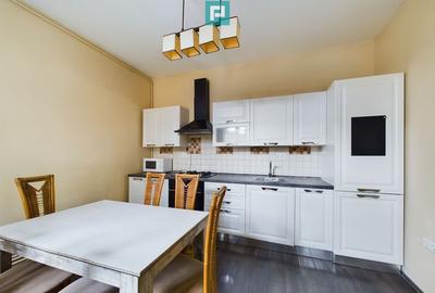 Apartament cu 3 camere decomandat în Central - 3