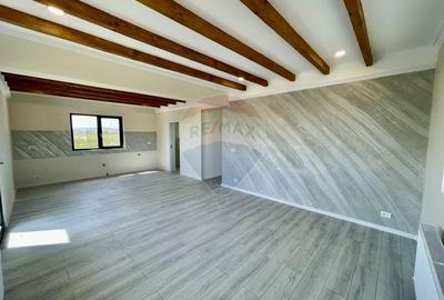 Casă cu 4 camere cu Canalizare în Exterior Vest - 35