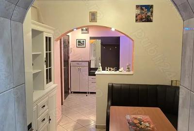 Inchiriez apartament decomandat cu 2 camere - 3