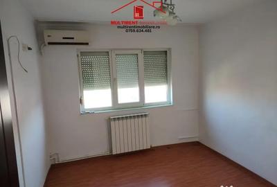 Apartament cu 3 camere decomandat în Piața Nouă - 1