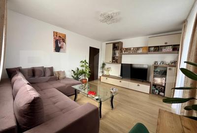 Apartament 2 camere, mobilat, decomandat,balcon si parcare - 1