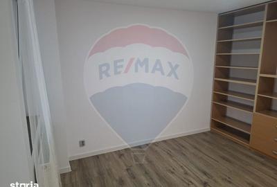 Apartament cu 3 camere în Central - 11