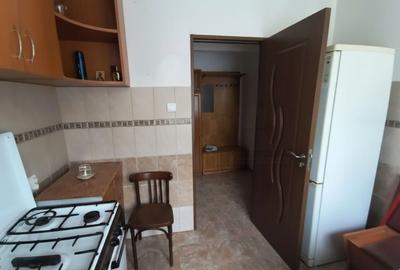 Apartament cu 2 camere semidecomandat, mobilat în Policlinica - 7