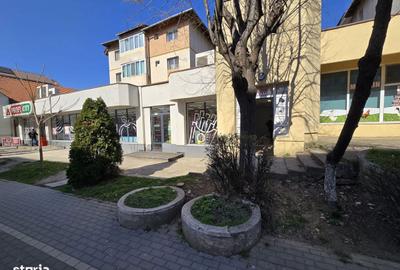 Spațiu comercial, de 150 mp, în Central - 3