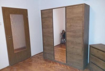 Apartament cu 4 camere decomandat în Steaua - 3