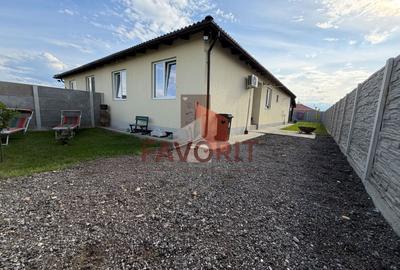 Duplex cu 4 camere cu Canalizare în Șag - 1