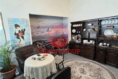 Inchiriere Apartament in Vila, 73 mp si curte de 266 mp
