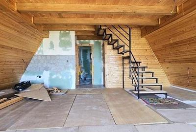 Casă cu 4 camere cu Teren 1050 Mp în Vale