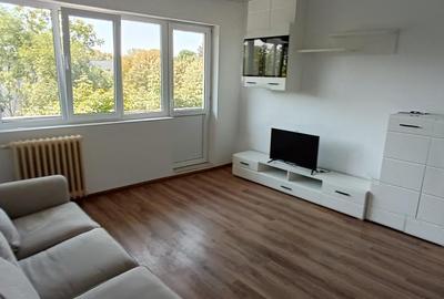 Apartament cu 3 camere semidecomandat, mobilat în Nord - 11