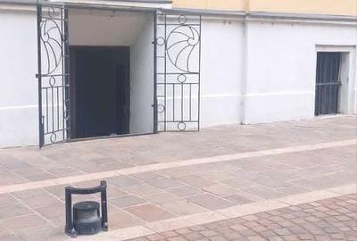 Spațiu comercial, de 27 mp, în Central - 6