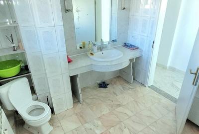 De Inchiriat Apartament 5 Camere Sector 2 - 8