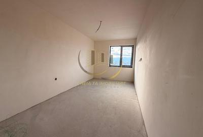 Apartament cu 3 camere decomandat în Central - 1