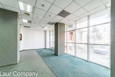 Spațiu comercial, de 211 mp, în Rolast - 3