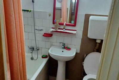 Apartament cu 2 camere decomandat în Titan - 8