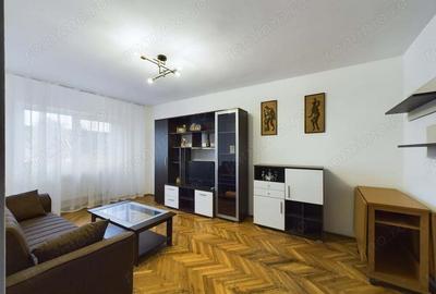 De inchiriat, apartament 3 camere, decomandat, zona Garii,Pet Friendly