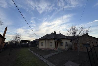 Casă cu 4 camere în Central - 2